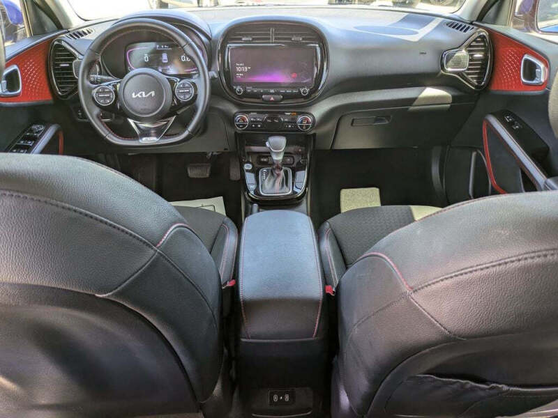 2023 Kia Soul GT-Line