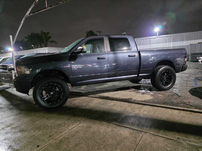 2020 RAM 1500 Classic SLT