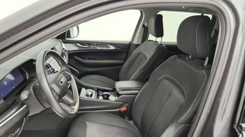 2022 Jeep Grand Cherokee Laredo