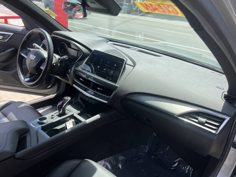 2024 Cadillac CT5 Luxury