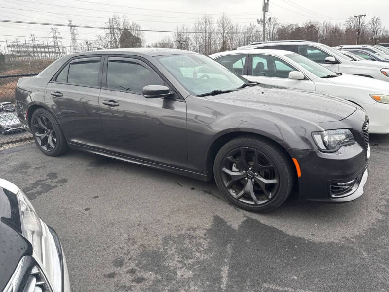 2022 Chrysler 300 Touring L