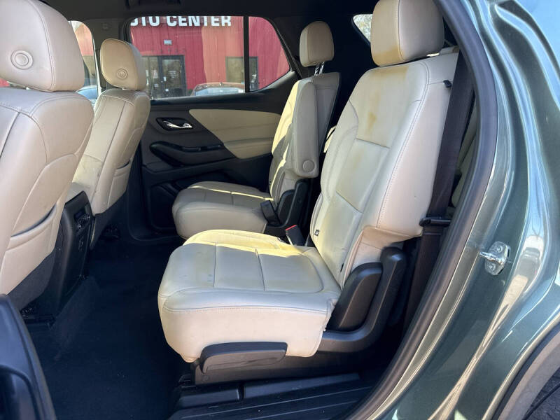 2022 Chevrolet Traverse LT Leather