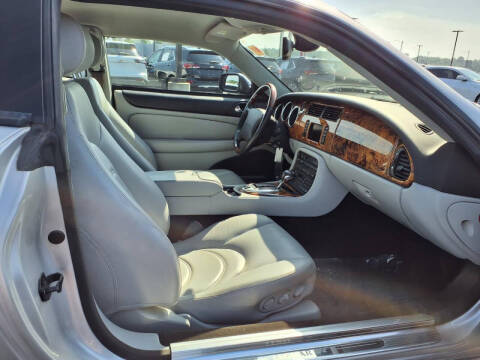 2005 Jaguar XKR