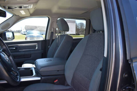 2017 RAM 1500 SLT