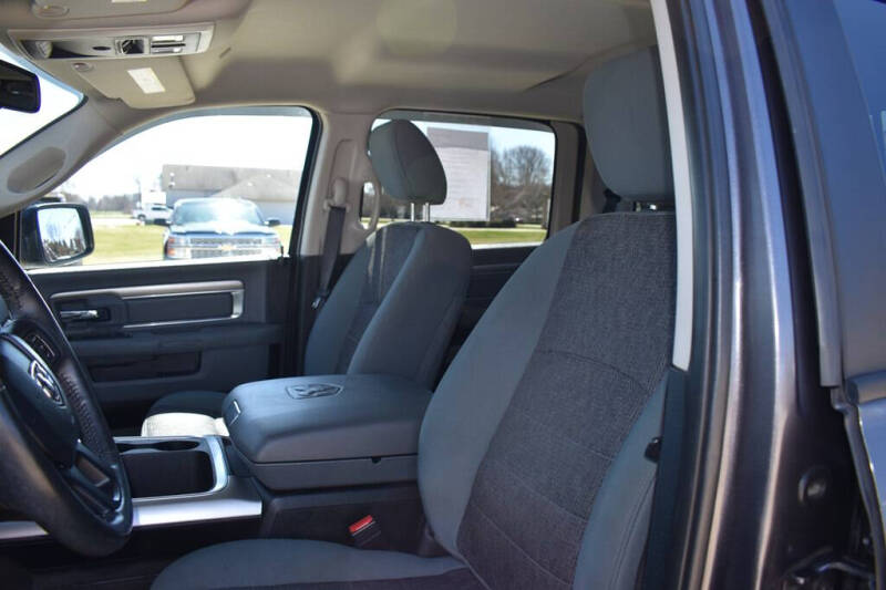 2017 RAM 1500 SLT