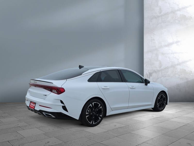 2022 Kia K5