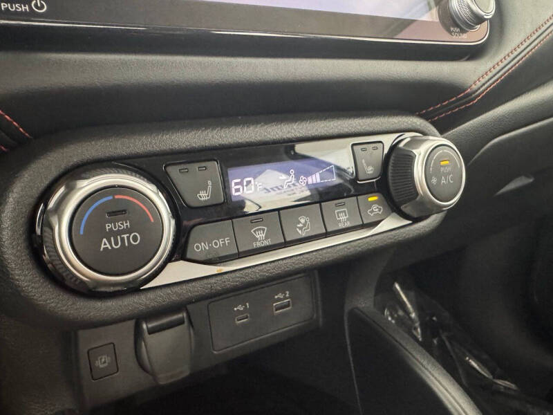 2025 Nissan Versa SR