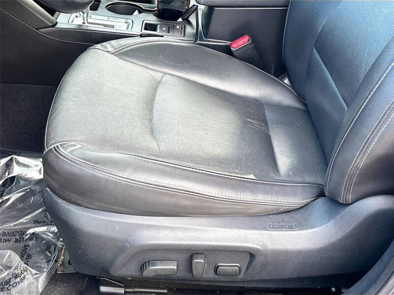 2017 Subaru Legacy 3.6R Limited