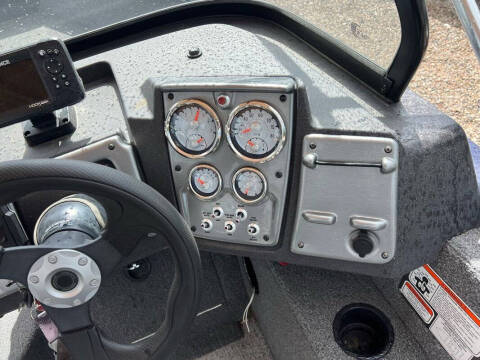 2022 Tracker PRO GLIDE