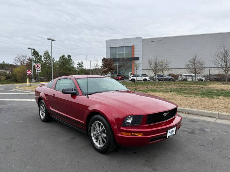 2005 Ford Mustang V6 Deluxe