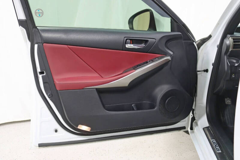 2016 Lexus IS 300