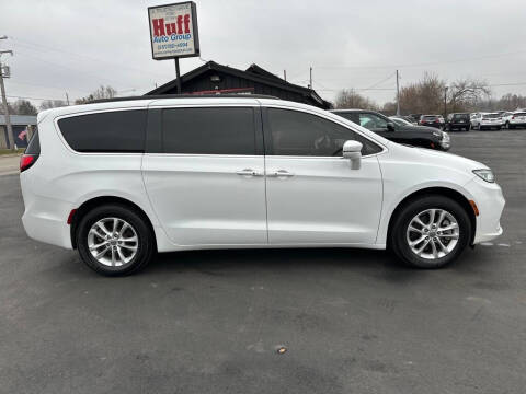 2022 Chrysler Pacifica Touring