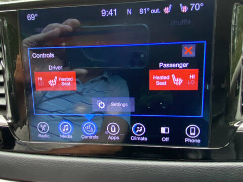 2017 Chrysler Pacifica Touring-L