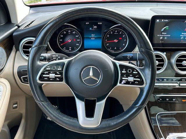 2021 Mercedes-Benz GLC GLC300 photo 33