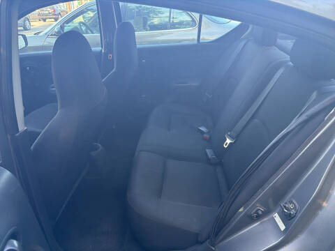 2017 Nissan Versa 1.6 S