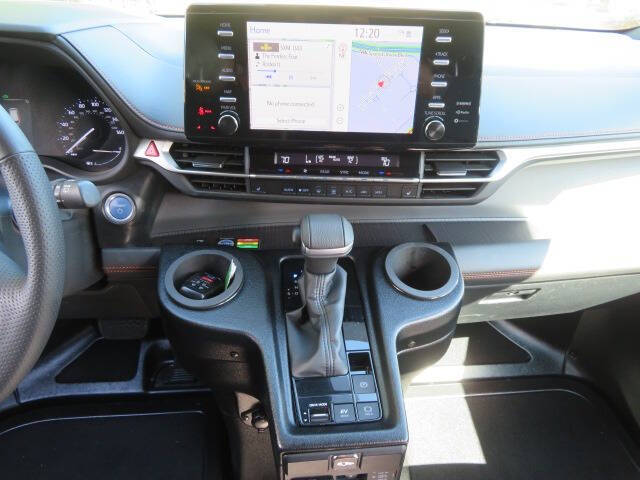 2023 Toyota Sienna XSE 7-Passenger