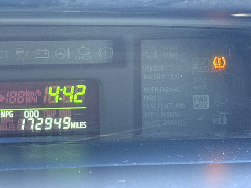 2012 Toyota Prius v Five