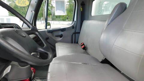 2020 Freightliner M2 106