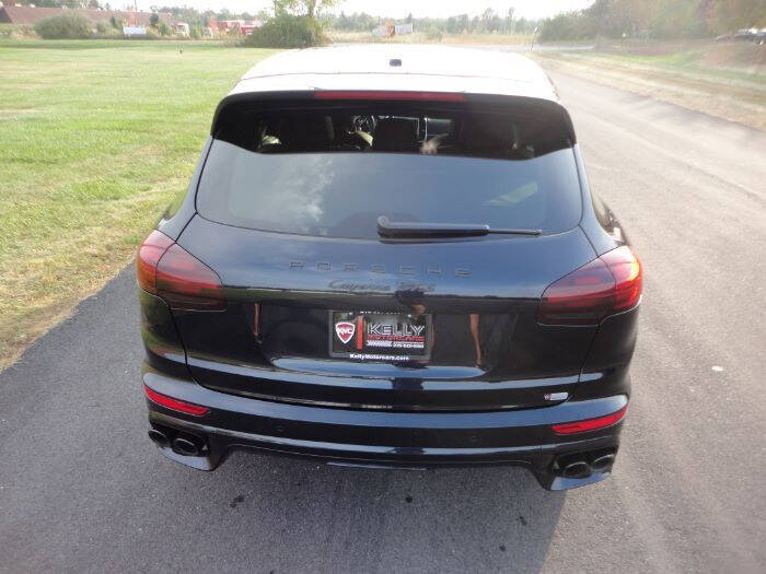 2016 Porsche Cayenne GTS