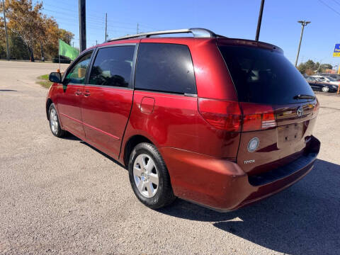 2004 Toyota Sienna