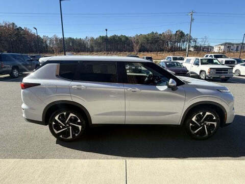 2023 Mitsubishi Outlander SE Special Edition