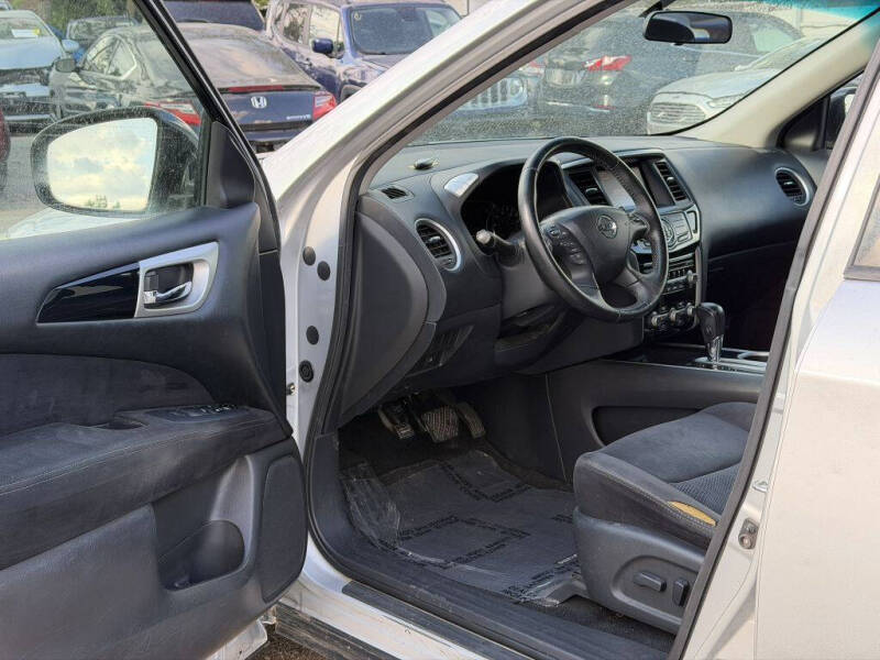 2013 Nissan Pathfinder SV - Photo 9