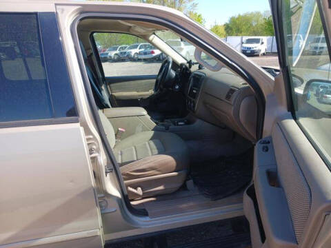 2005 Ford Explorer XLT