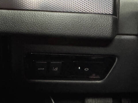 2016 Jaguar XF R-Sport