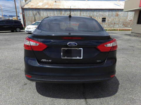 2012 Ford Focus SEL