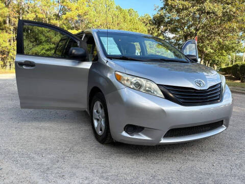 2012 Toyota Sienna