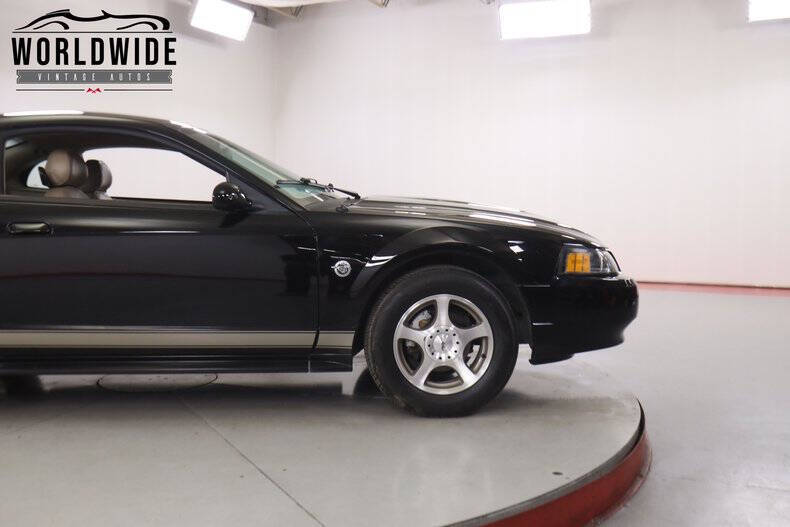 2004 Ford Mustang