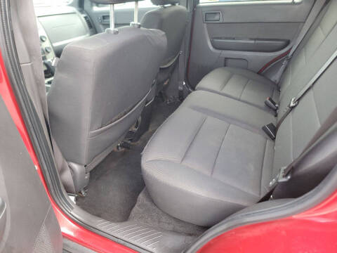 2010 Ford Escape XLS