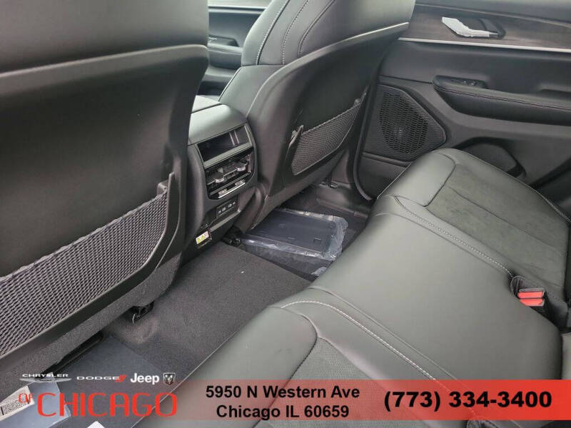 2026 Jeep Grand Cherokee Altitude