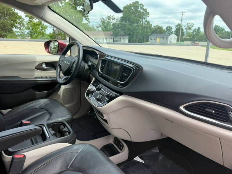 2018 Chrysler Pacifica Touring L