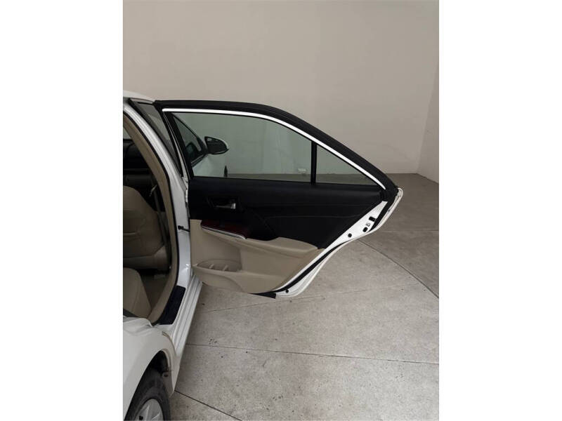 2014 Toyota Camry XLE V6