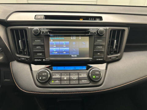 2017 Toyota RAV4 SE