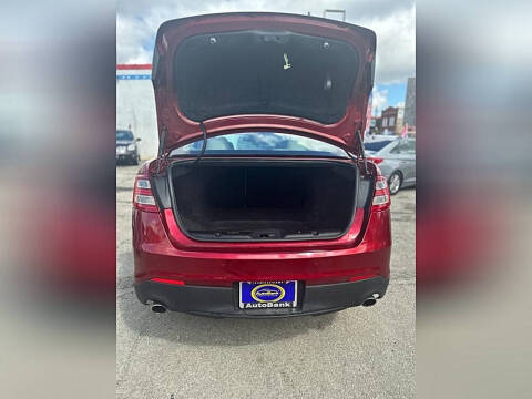 2013 Ford Taurus SEL