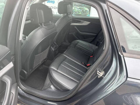 2017 Audi A4 2.0T quattro Premium