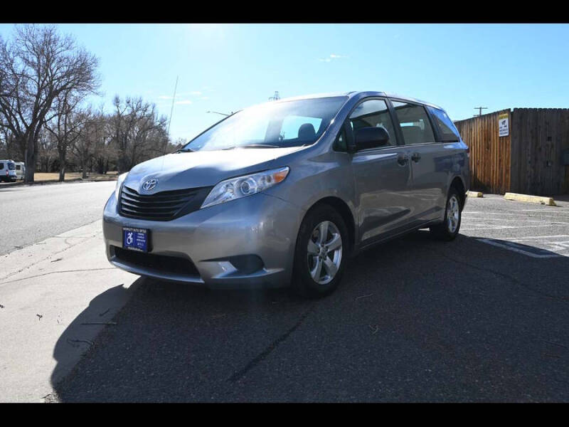 2011 Toyota Sienna Base 7-Passenger