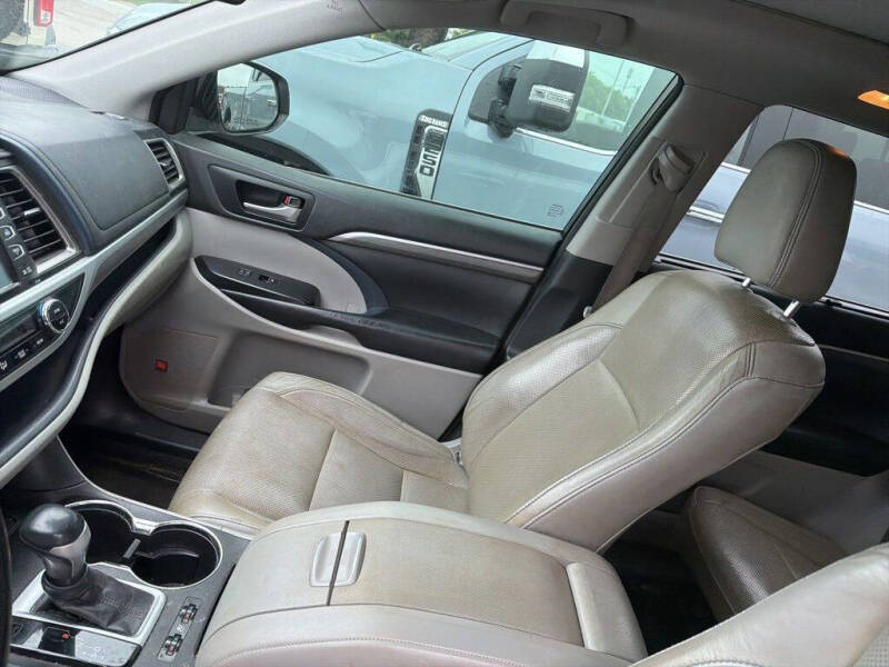 2018 Toyota Highlander Limited Platinum