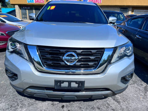 2019 Nissan Pathfinder for sale at NORTH CHICAGO MOTORS INC in North Chicago IL