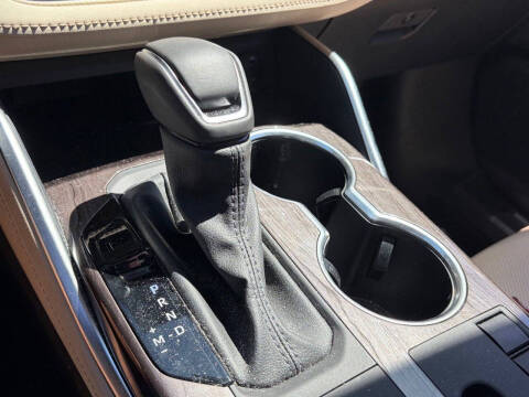 2024 Toyota Highlander Platinum