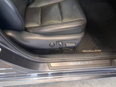 2015 Toyota Avalon XLE