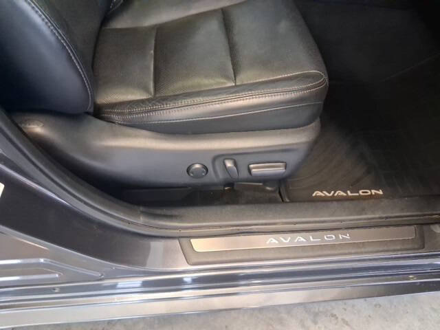 2015 Toyota Avalon XLE