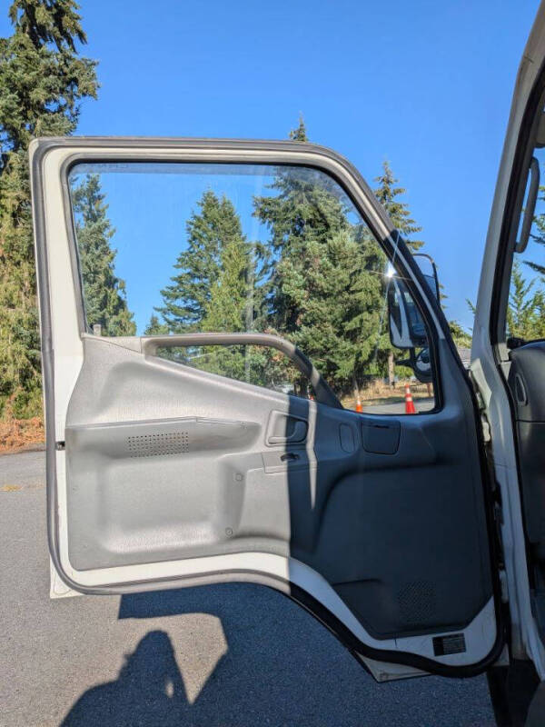 1998 Mitsubishi Canter Truck