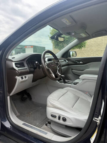 2017 GMC Acadia SLT-1