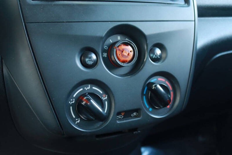 2015 Nissan Versa 1.6 S