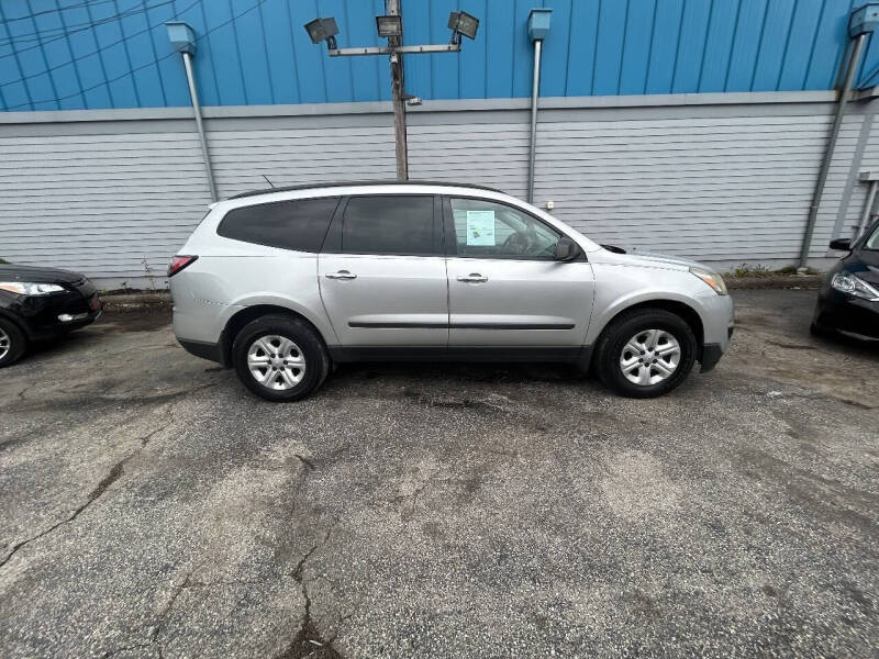 2013 Chevrolet Traverse LS