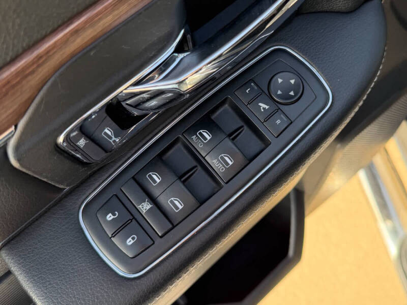 2014 RAM 1500 Laramie