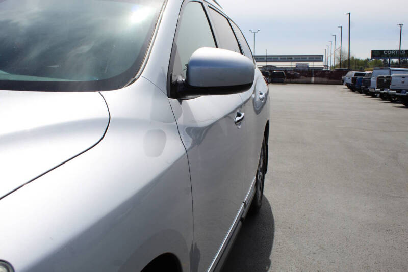 2013 Nissan Pathfinder SL